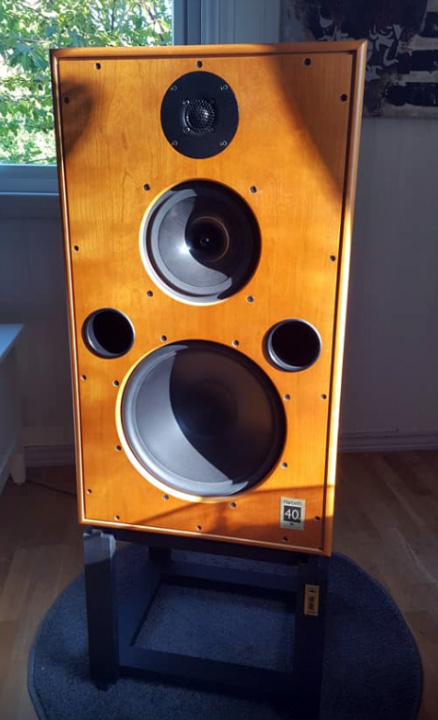 Harbeth M40.5 XD2