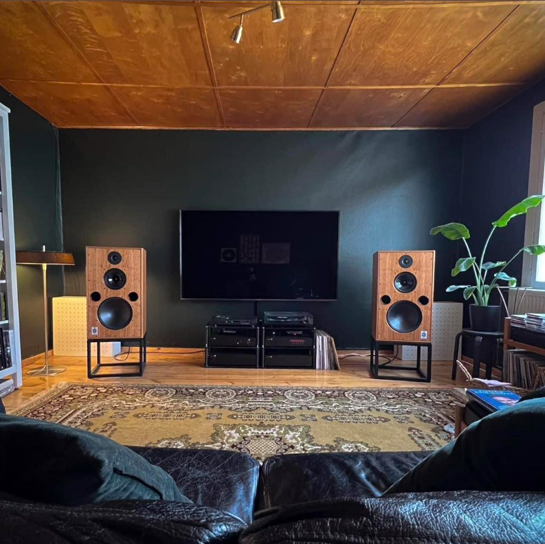 Harbeth M40.5 XD2